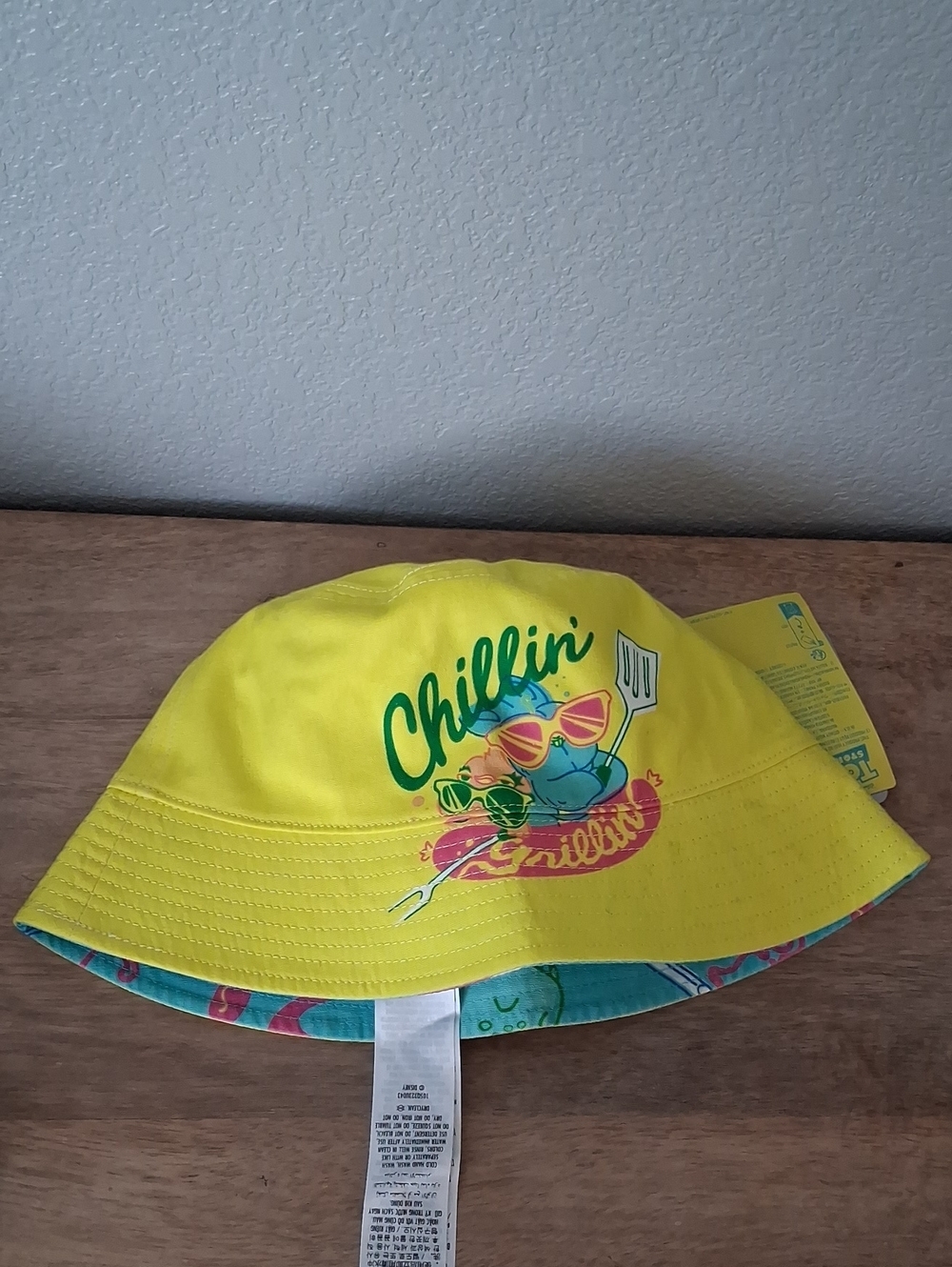 Toy Story Yellow 'Chillin' Graphic Bucket Hat
